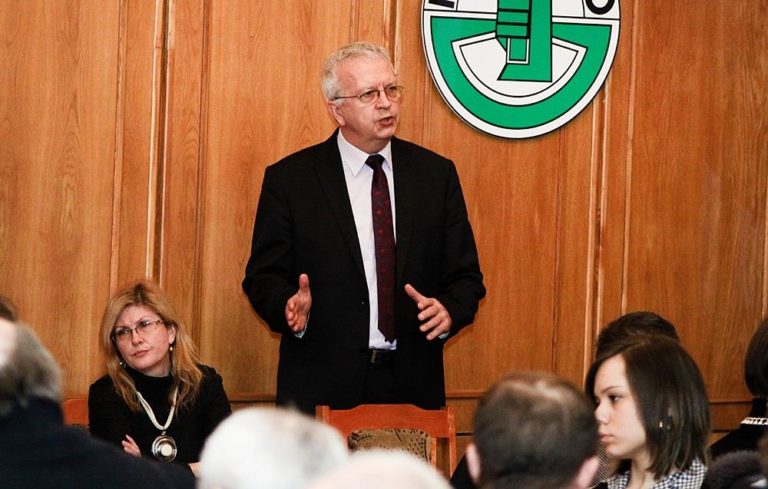 Są miejsca dla wszystkich uczni&oacute;w w szkołach ponadpodstawowych i ponadgimnazjalnych