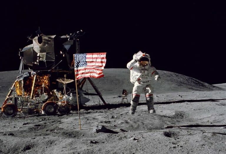 Jedyne w Polsce okruchy księżycowe z misji Apollo znajdują się w Olsztynie