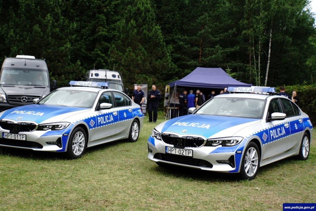 Na bogato! Olsztyńska policja ma nowe radiowozy BMW serii 3