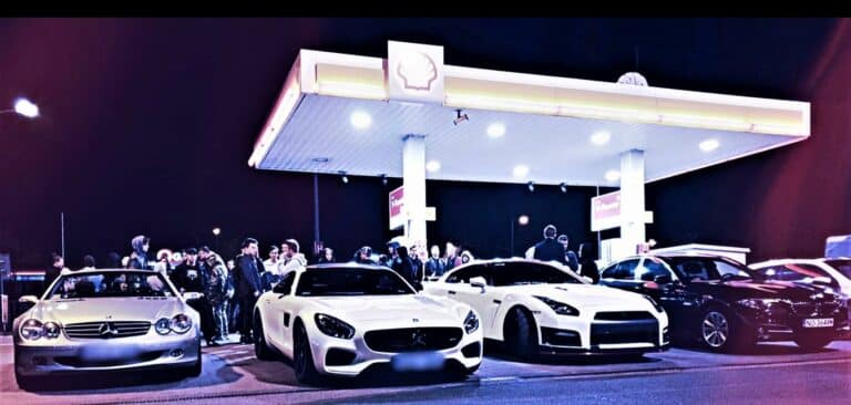 Nielegalni rajdowcy postanowili zrobić zbi&oacute;rkę dla olsztyńskiego schroniska [WIDEO]