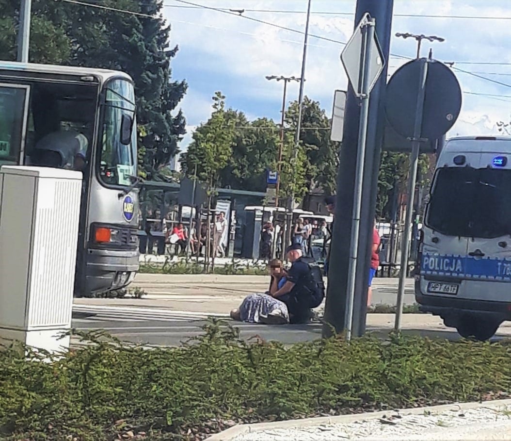 Autobus potrącił kobietę koło dworca w Olsztynie [FOTO]