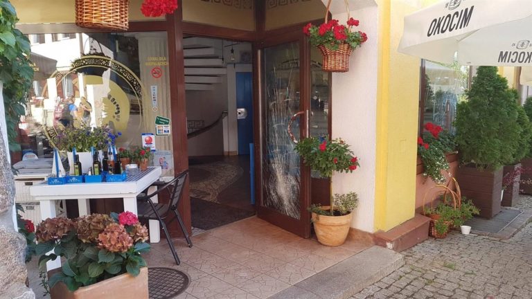 Włamanie do popularnej restauracji koło Wysokiej Bramy. Złodziej miał wilczy apetyt [FOTO]