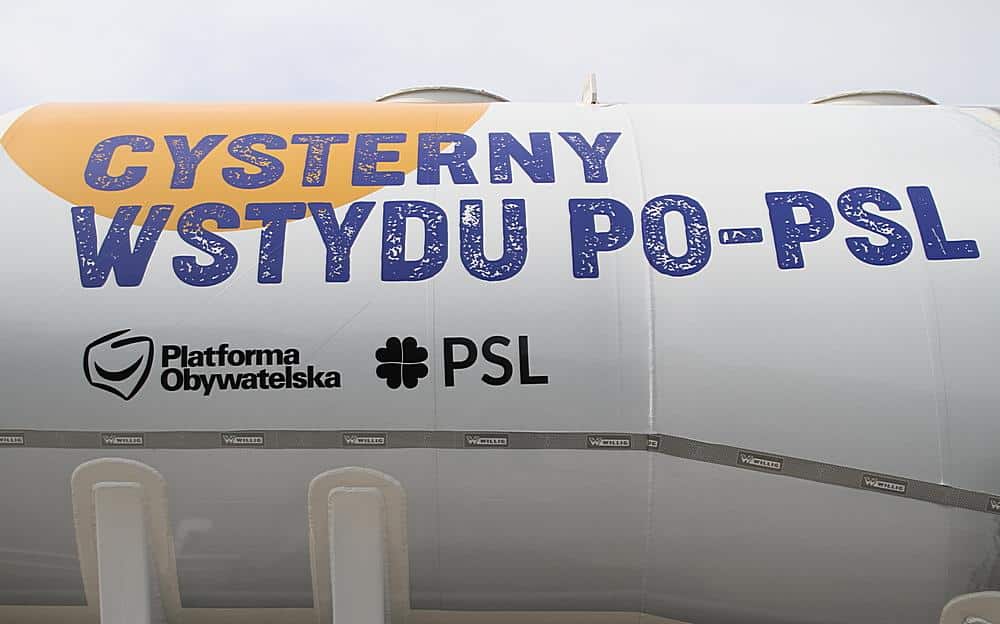 Kandydaci PiS do Sejmu zaprezentowali „cysternę wstydu PO-PSL”