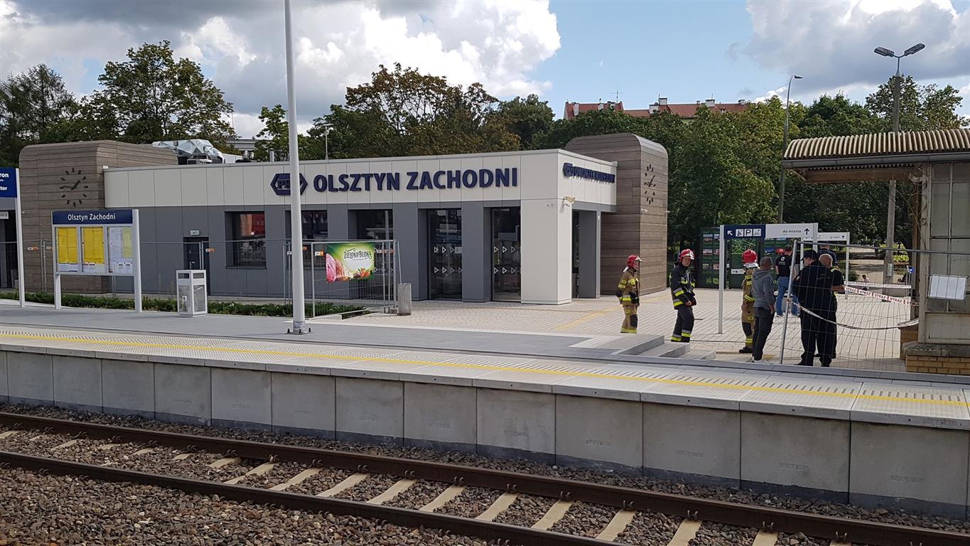Ewakuacja dworca w Olsztynie. Wstrzymano ruch pociągów. Przyjechali saperzy