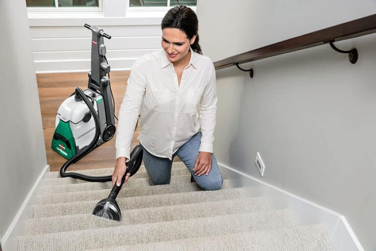 Odkurzacz piorący – kupić czy wynająć?