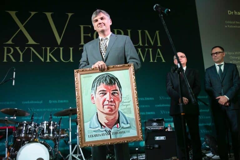 Tytuł Lekarza Rynku Zdrowia 2019 dla prof. Larysza, neurochirurga ze Szpitala Dziecięcego w Olsztynie!