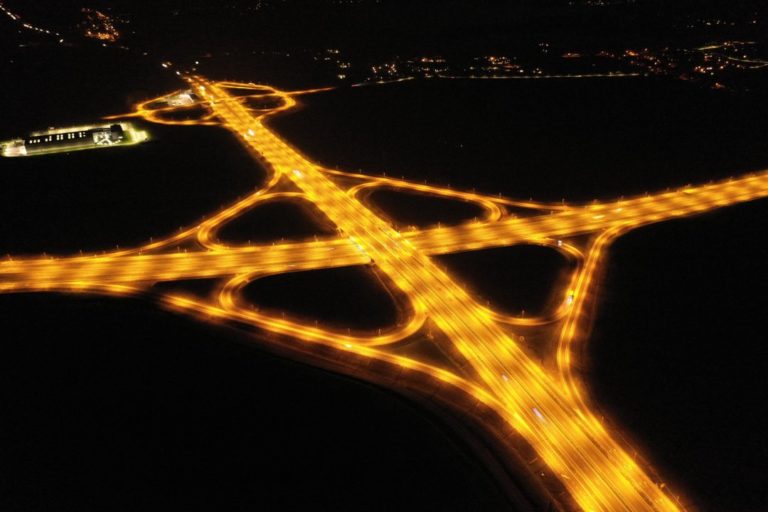 Tak prezentuje się nowa olsztyńska obwodnica nocą [FOTO]