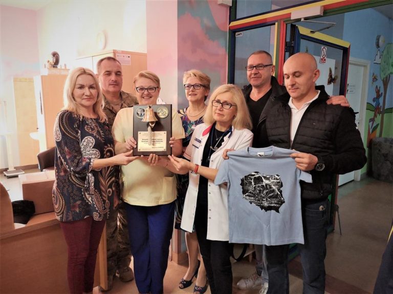 Komandosi z elitarnej jednostki FORMOZA odwiedzili dzieci na oddziale onkologii