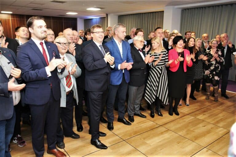 Olsztyn. Wyniki wybor&oacute;w z 87,75% komisji. Kto został posłem?