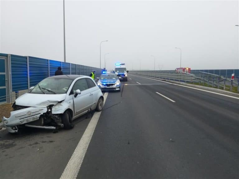 Karambol na obwodnicy Olsztyna. Raport policji: 5 kolizji, 10 aut, 1 osoba w szpitalu
