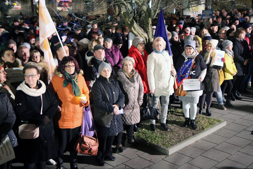 Kolejny protest w obronie sądów w Olsztynie. Frekwencja była niewielka