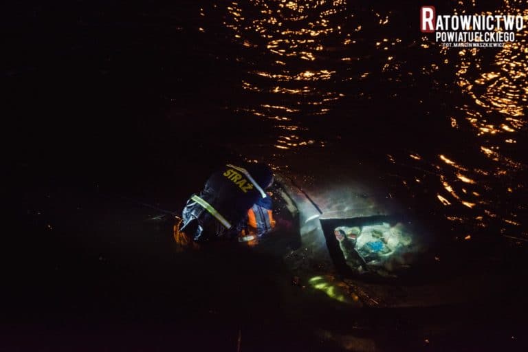 Auto wpadło do rzeki, zginęła młoda kobieta