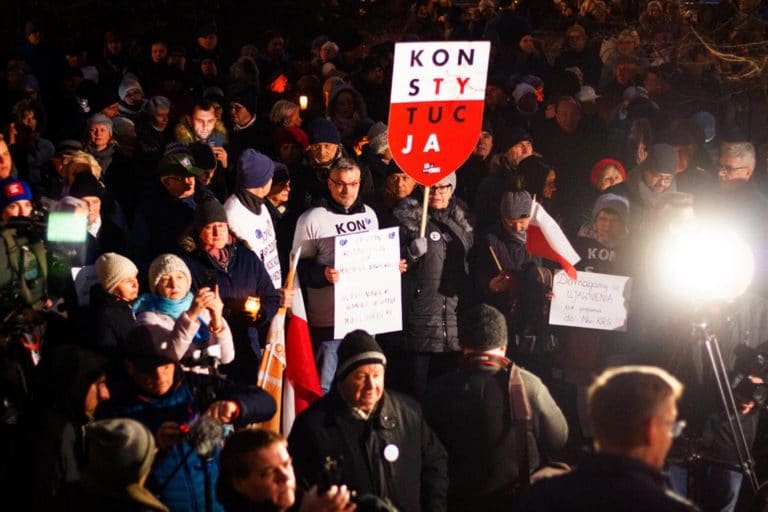 Wstyd i hańba? Sędziowie protestują i atakują swojego prezesa