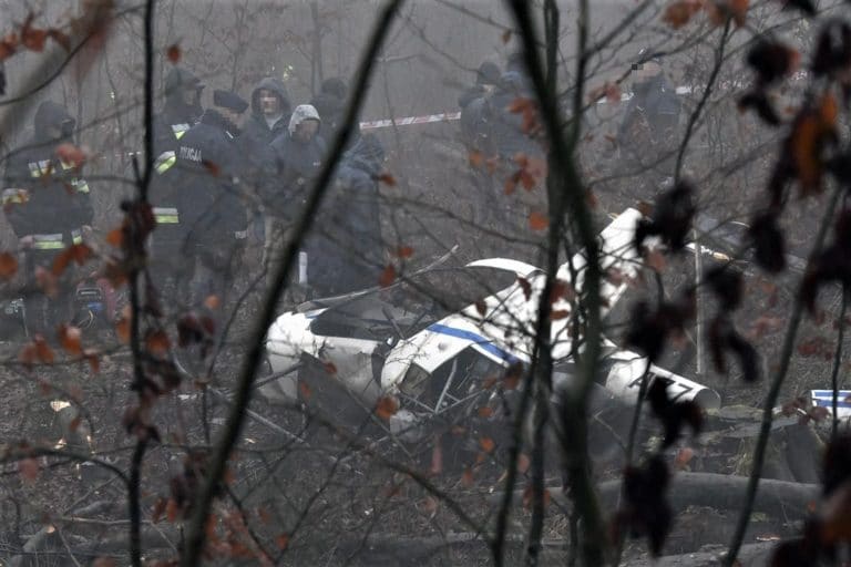 Nie żyje pilot rozbitego helikoptera. Policja prowadzi czynności dochodzeniowo-śledcze