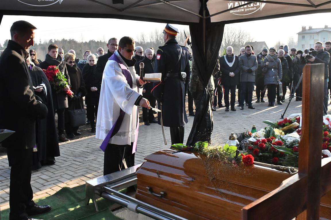 W Olsztynie pochowano Janusza Dzięcioła. Był pierwszym zwycięzcą Big Brothera