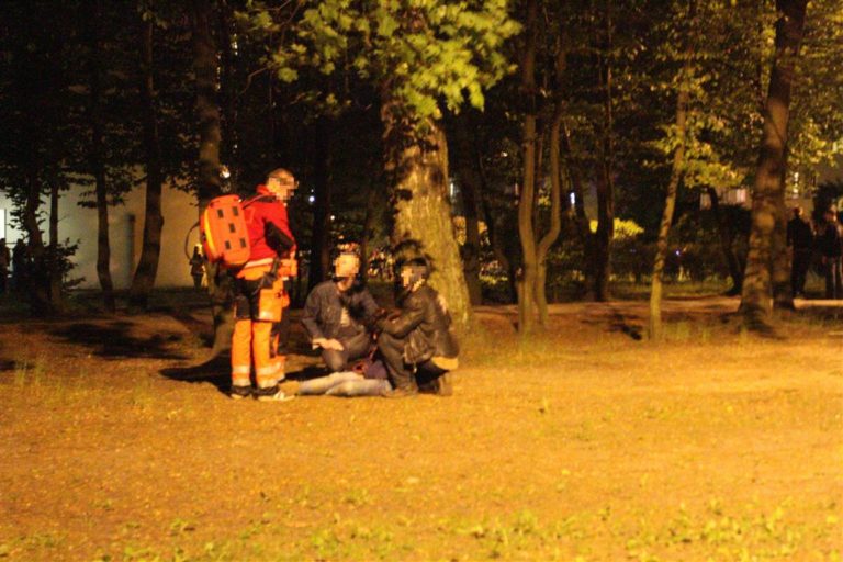Mężczyzna dwukrotnie postrzelony na Kortowie w żebra. Służby ratunkowe w stan pełnej gotowości