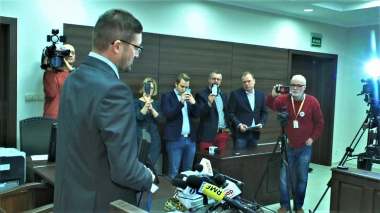 Zgromadzenie sędzi&oacute;w żąda przywr&oacute;cenia do orzekania sędziego Juszczyszyna