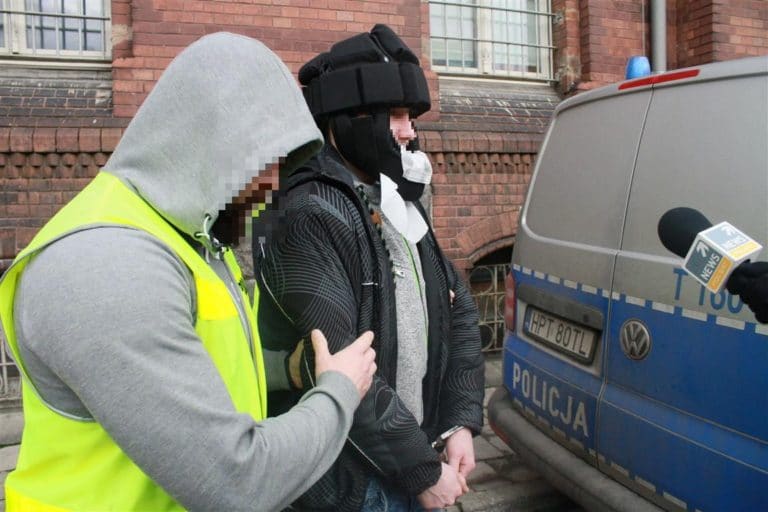 Mariusz P. swojemu dziecku zadał kilkanaście ciosów w klatkę piersiową i ręce