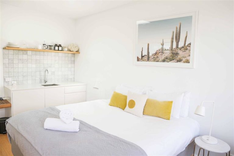 Jak dopasować optymalny i wygodny materac dla dwojga?