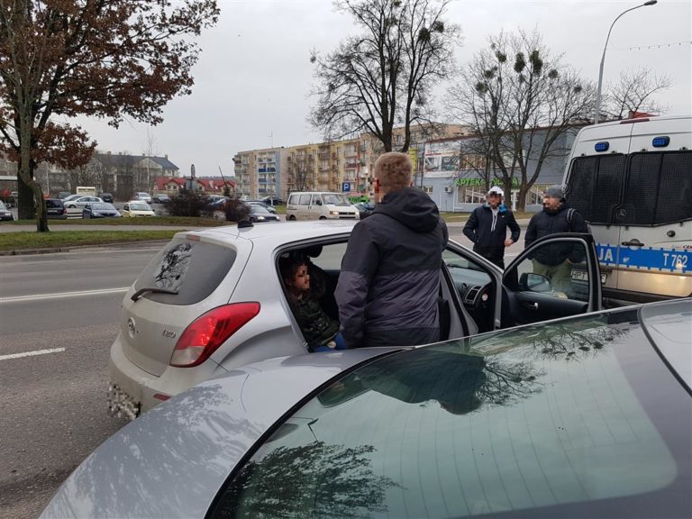 Tajemnicza obława na Jarotach pod bankiem. Aresztowali członka wielkiej szajki