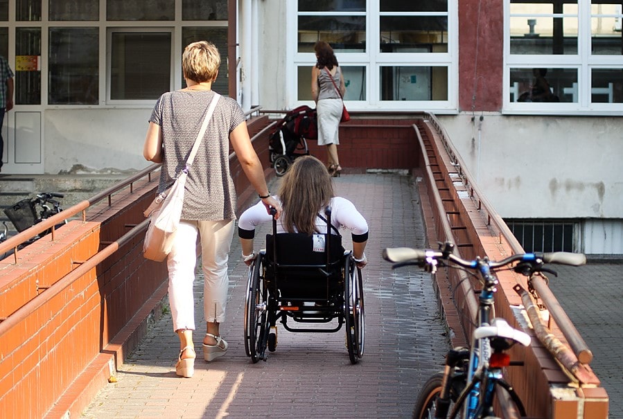 Osoby z niepełnosprawnością mogą już wnioskować bez wychodzenia z domu