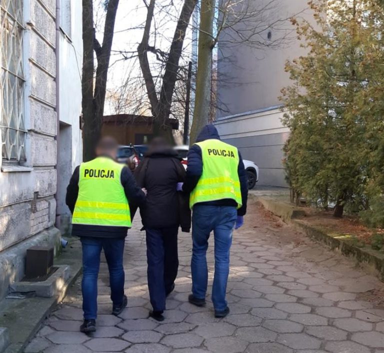 Do aresztu trafił mężczyzna, kt&oacute;ry zaatakował ratownik&oacute;w medycznych