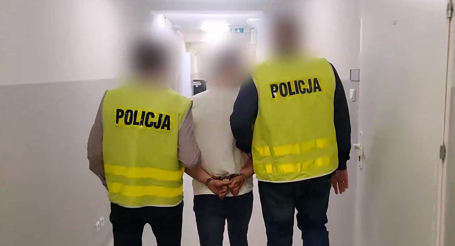 Olsztyńscy policjanci zatrzymali 19-latka. Miał ecstasy, mefedron, amfetaminę, marihuanę i LSD