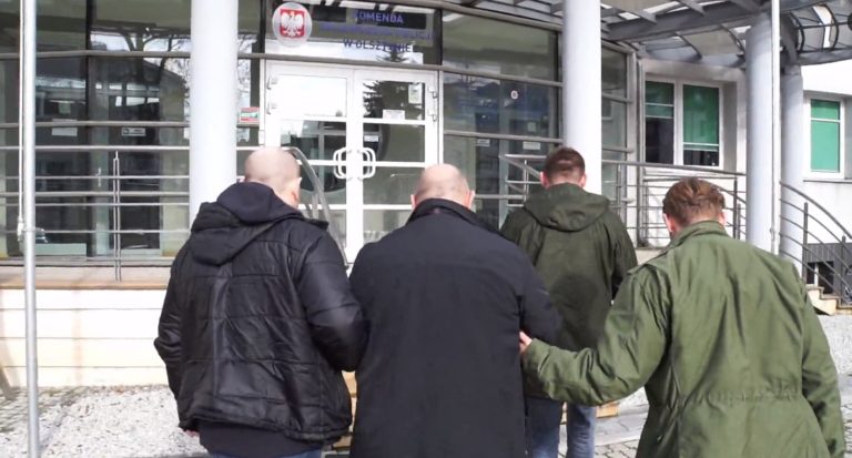 Afera korupcyjna w Olsztynie. Policja aresztowała jednego z szef&oacute;w stowarzyszenia