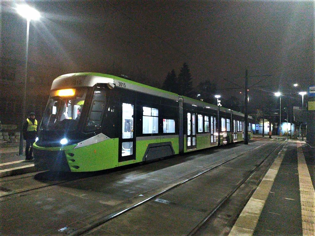 Turecki tramwaj już jeździ po Olsztynie, ale tylko w nocy