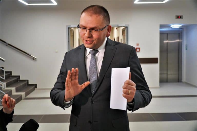 Nawacki: uchwała wydana z udziałem zawieszonego sędziego nie ma mocy