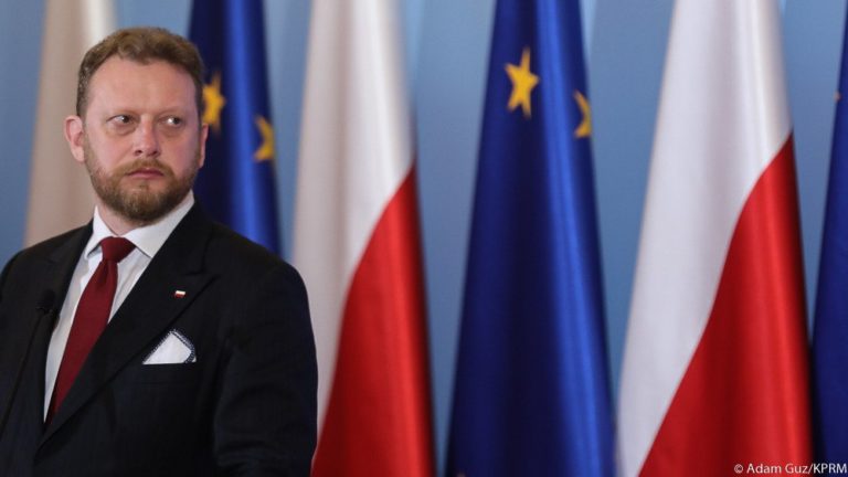 Czy mamy szansę na opanowanie rozprzestrzeniania się koronawirusa? MZ: &bdquo;nie mamy już czasu &bdquo;
