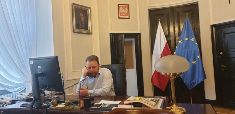 Do końca miesiąca ma być 10 tys. zarażonych os&oacute;b? Padają niepokojące rokowania