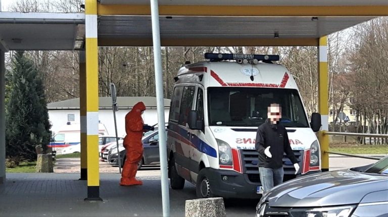 Warmińsko-mazurskie: 3 chorych na koronawirusa w stanie ciężkim. Są podłączeni do respiratorów