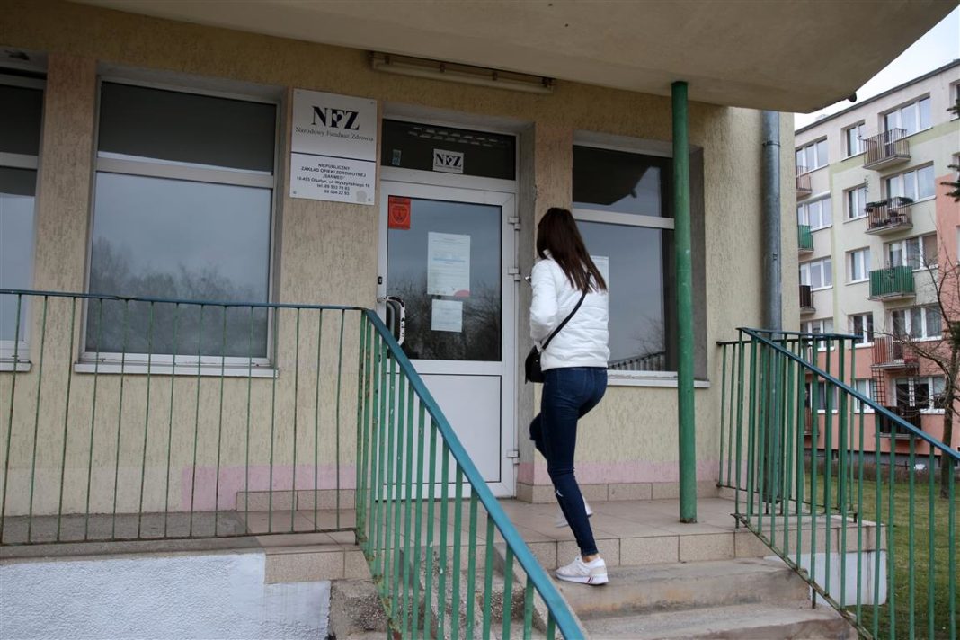 Przychodnia w Olsztynie zamknięta! Przyszedł pacjent z podejrzeniem zakażenia koronawirusem