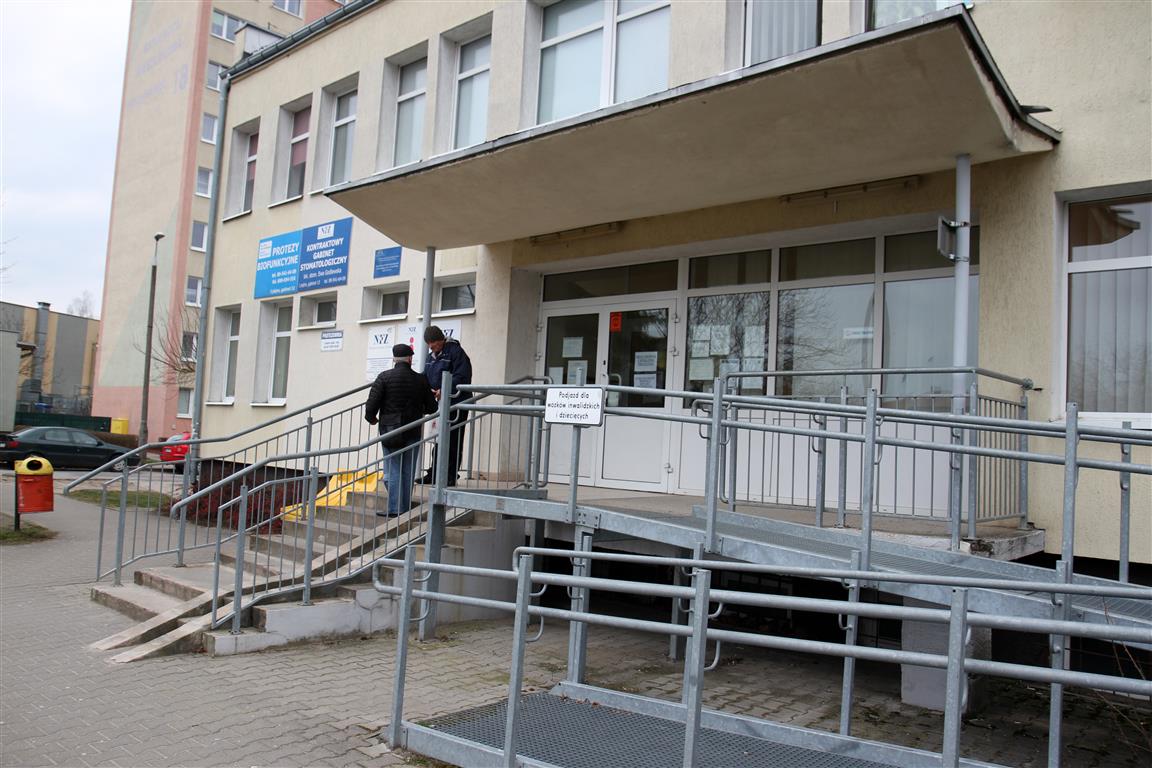 Przychodnia w Olsztynie zamknięta! Przyszedł pacjent z podejrzeniem zakażenia koronawirusem