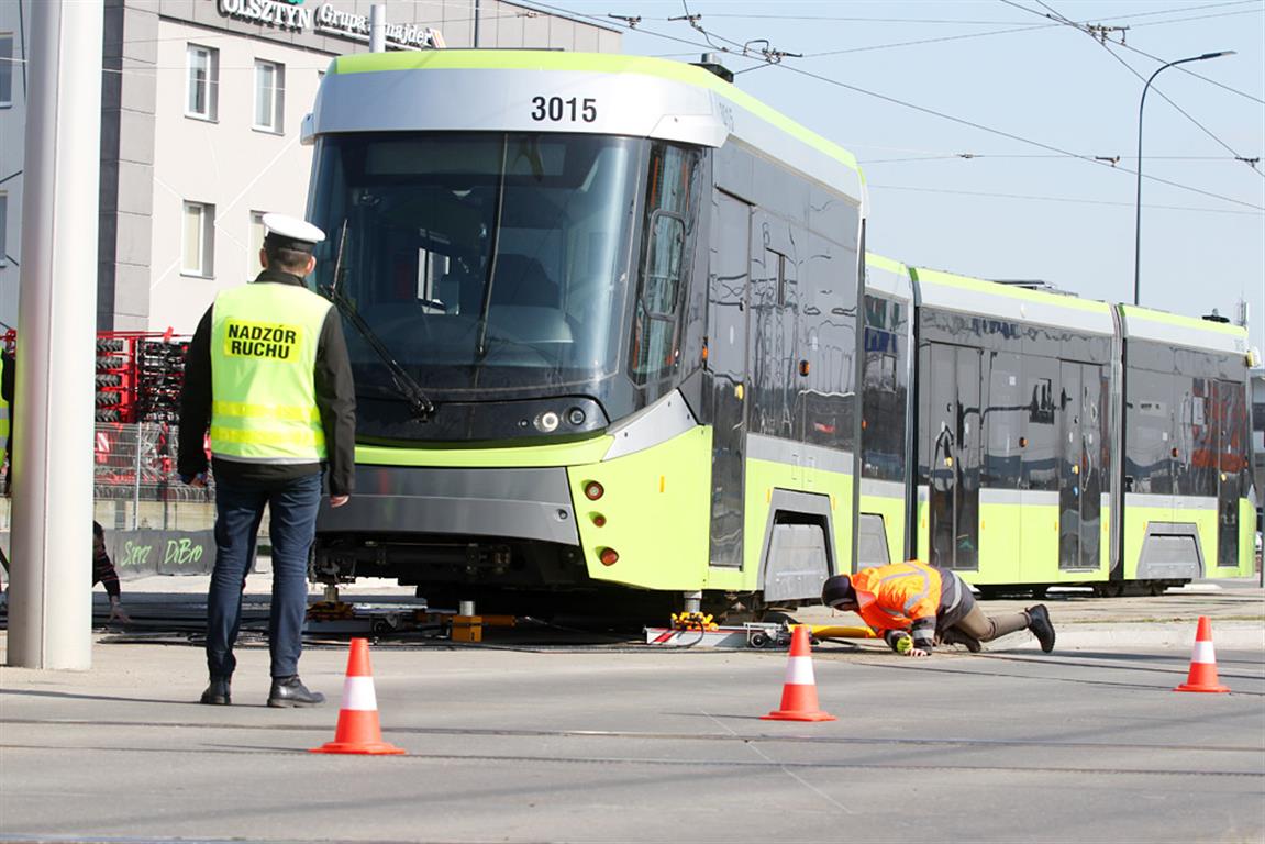 Wykoleił się nowy turecki tramwaj. Dopiero co przyjechał do Olsztyna