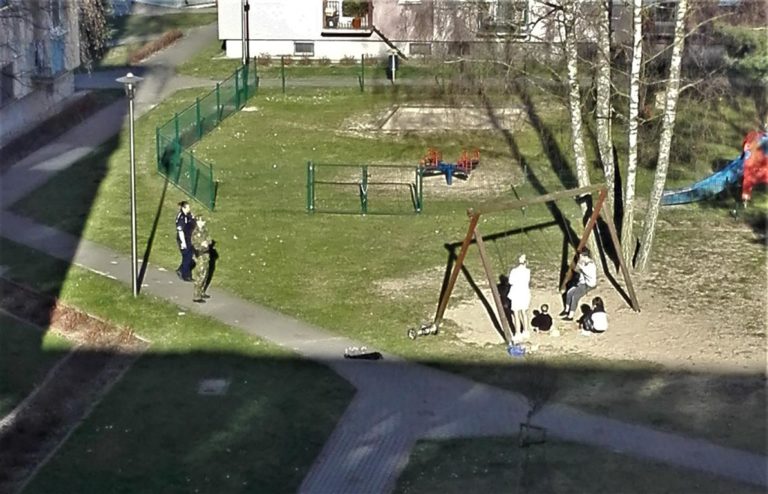 Olsztyńska policja wciąż musi interweniować. Wylegitymowano 283 osoby i wystawiono 70 mandat&oacute;w