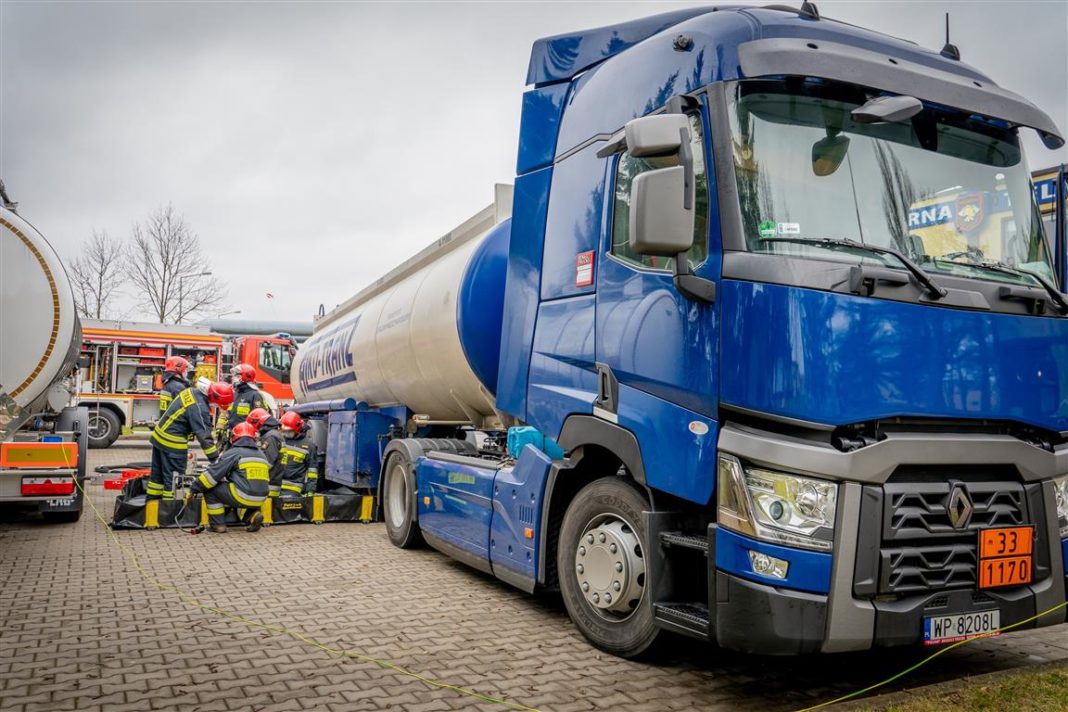 Do instytucji trafi 40 tys. litrów płynu do dezynfekcji