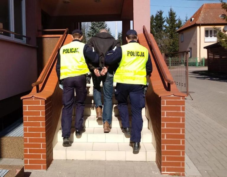 Dramatyczne sceny. Ranił kochankę nożem. Gdy wracał z zakup&oacute;w zastał ją z sąsiadem w ł&oacute;żku