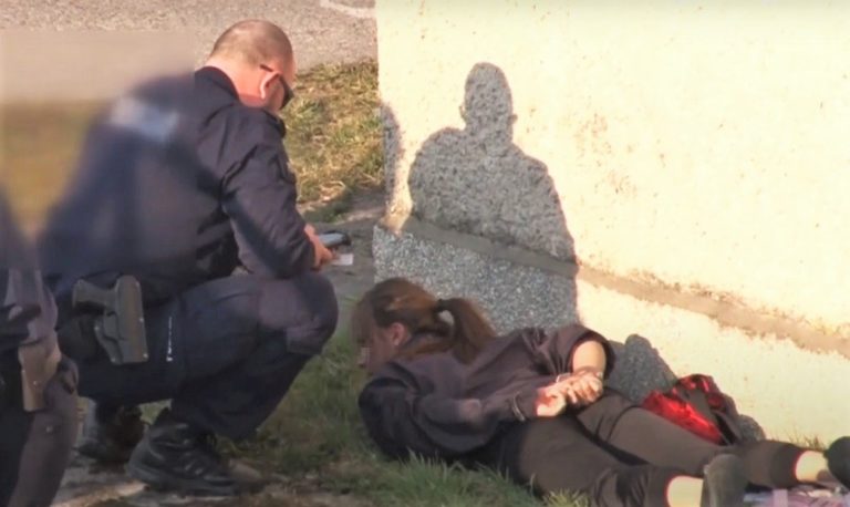 Nowy film z kontrowersyjnej interwencji. Paulina nazwała policję &bdquo;Gestapo&rdquo;, czy teraz przeprosi?