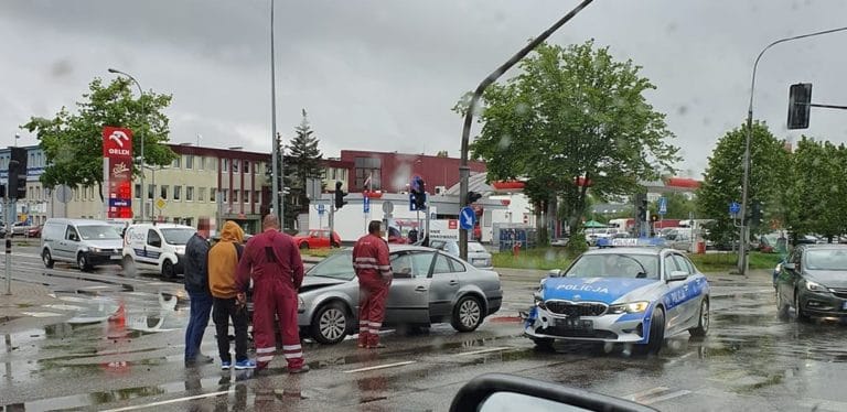 Wypadek z udziałem radiowozu BMW Grupy SPEED na ul. Lubelskiej