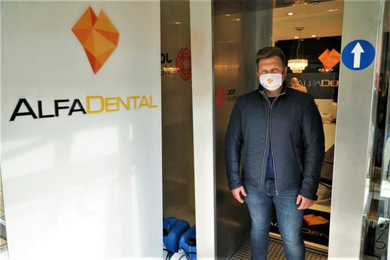 Pierwsi w Polsce. Olsztyńscy stomatolodzy dezynfekują przy pomocy kurtyny