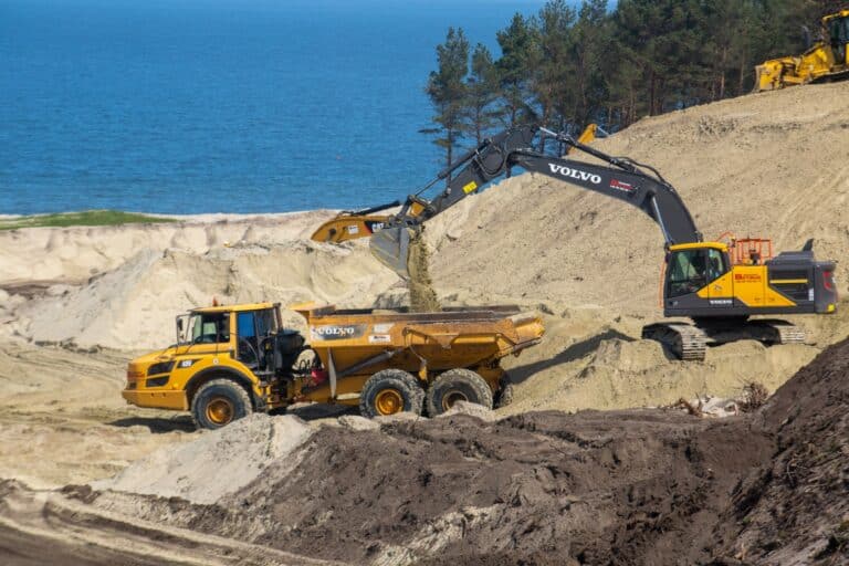 Budowa przekopu na Mierzei – rozpoczęła się budowa sztucznej wyspy na Zalewie Wiślanym