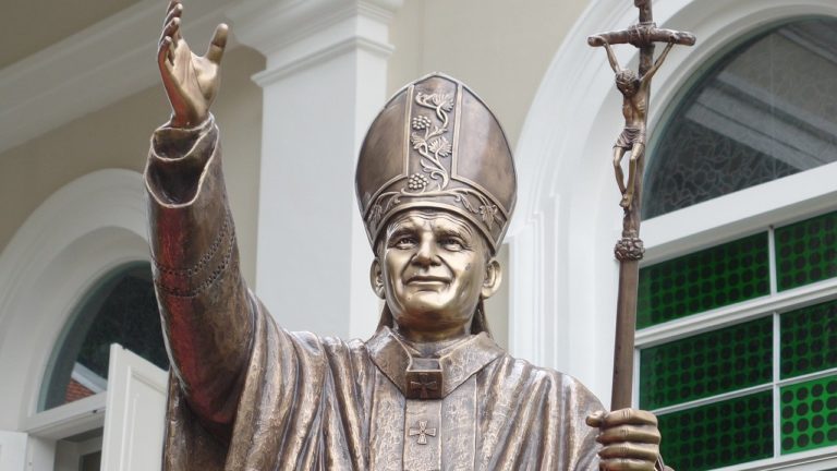 Sto lat temu urodził się Karol Wojtyła