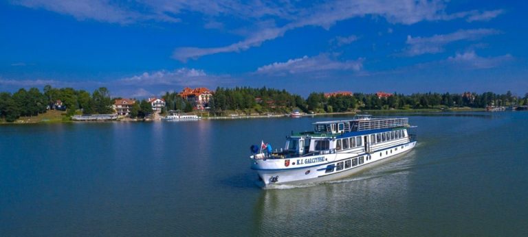 Rejs na Mazurach – piękne widoki, urokliwe miejsca i wyjątkowe imprezy