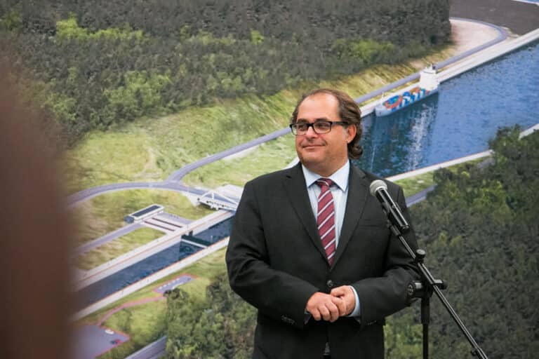 Gr&oacute;barczyk: budowę kanału żeglugowego przez Mierzeję poprzedziły szerokie konsultacje społeczne