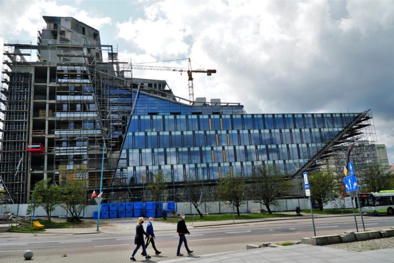 Kontrowersje przy budowie Cenaurusa. Mieszkańcy grożą pozwem sądowym