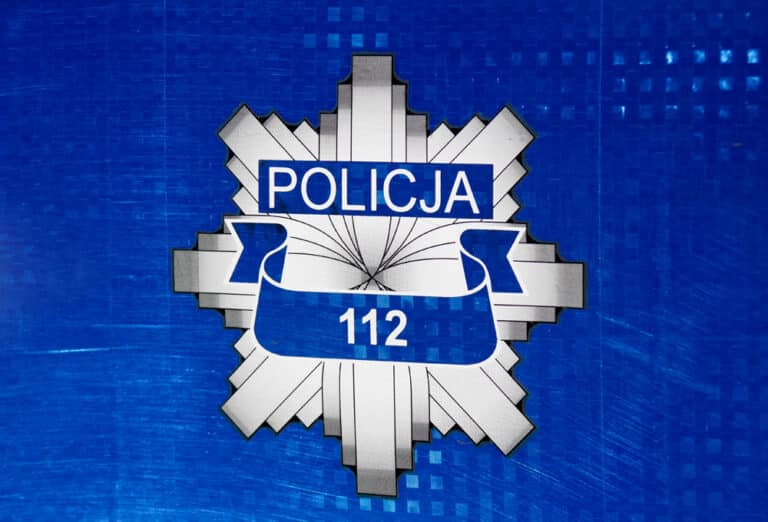 Myślał, że bierze udział w akcji wymierzonej przeciwko przestępcom. Stracił 160 tys. zł