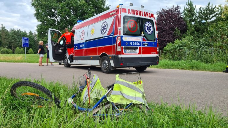 Potrącenie rowerzystki, trafiła do szpitala