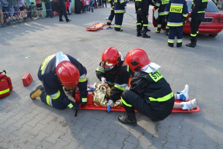 Przypadkowy przechodzień zobaczył ciało dryfujące na wodzie
